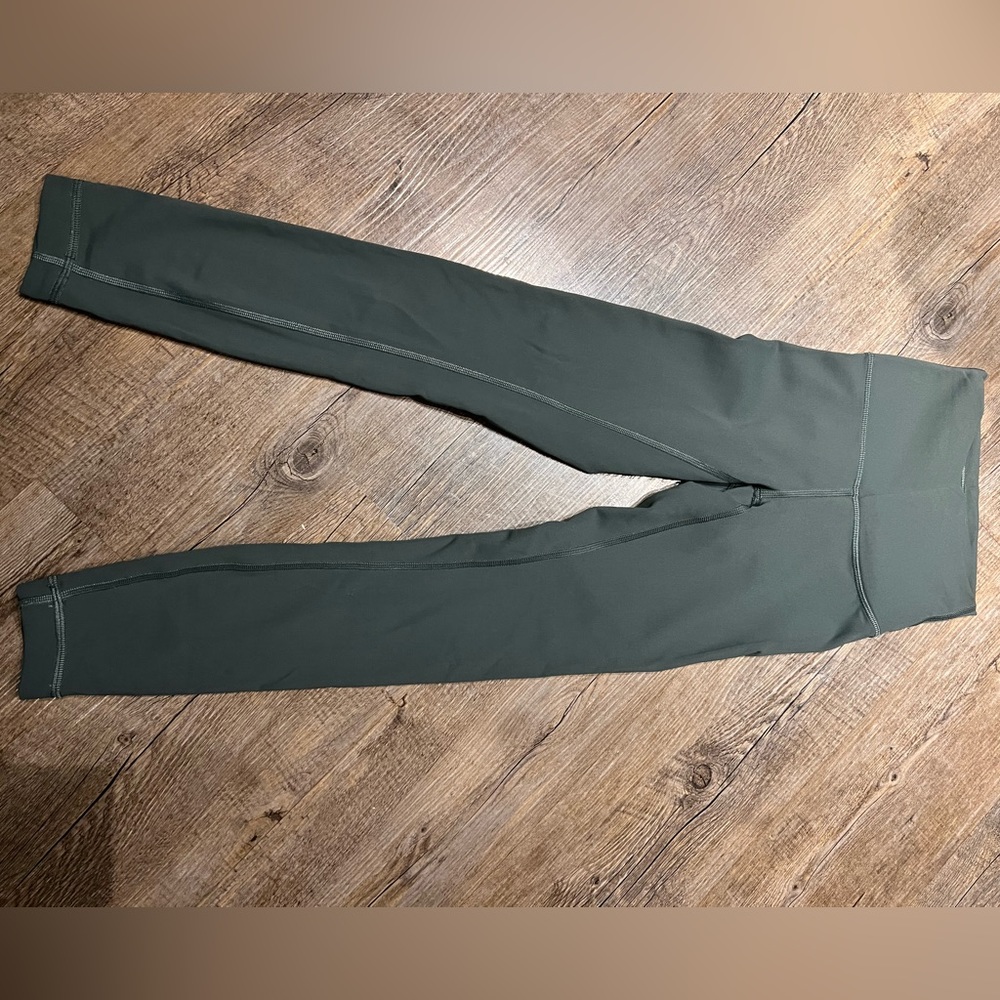 Size 0 Lululemon Wunder Train Leggings